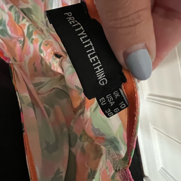 Pretty Little Thing Green Floral Print Puff Sleeve Tie Cuff Midi Dress USA 6 - Picture 7 of 7